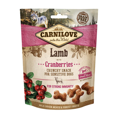 CARNILOVE Crunchy hrskava poslastica za pse, s jagnjetinom i brusnicama, 200g