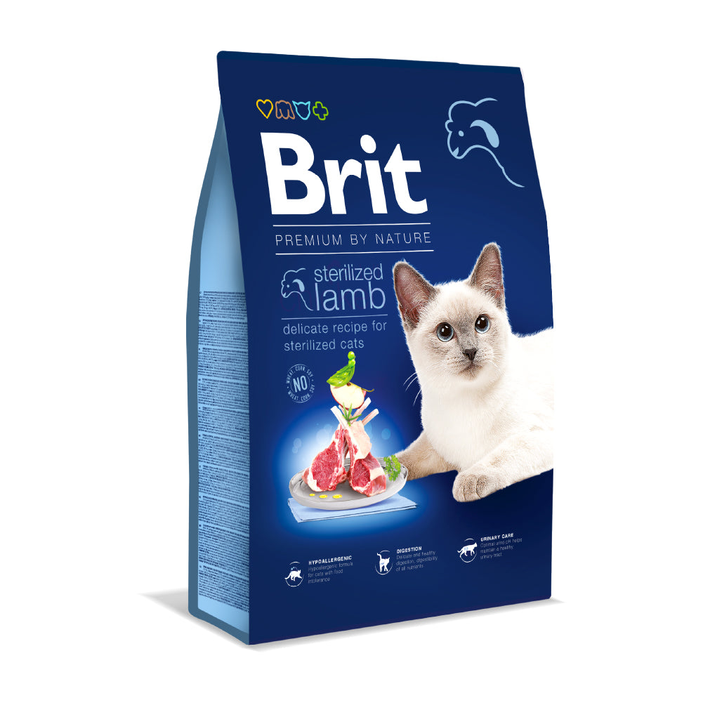 BRIT PREMIUM by Nature Sterilized s jagnjetinom, 8kg