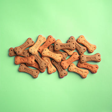 Poslastice, keksi i žvakalice za pse