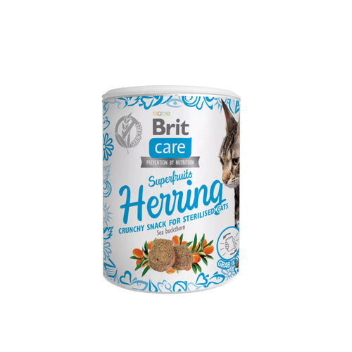 BRIT CARE Superfruits Sterlised, hrskava poslastica za mačke s haringom, 100g