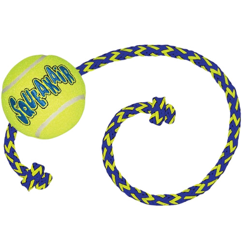 KONG Igracka za pse AirDog Squeakair Loptica tenis s kanapom, zvucna Medium